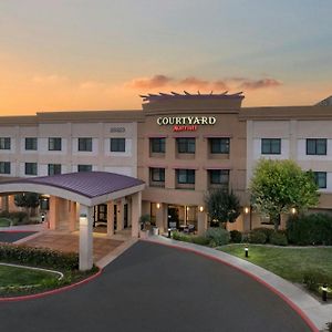 Courtyard By Marriott Santa Clarita Valencia